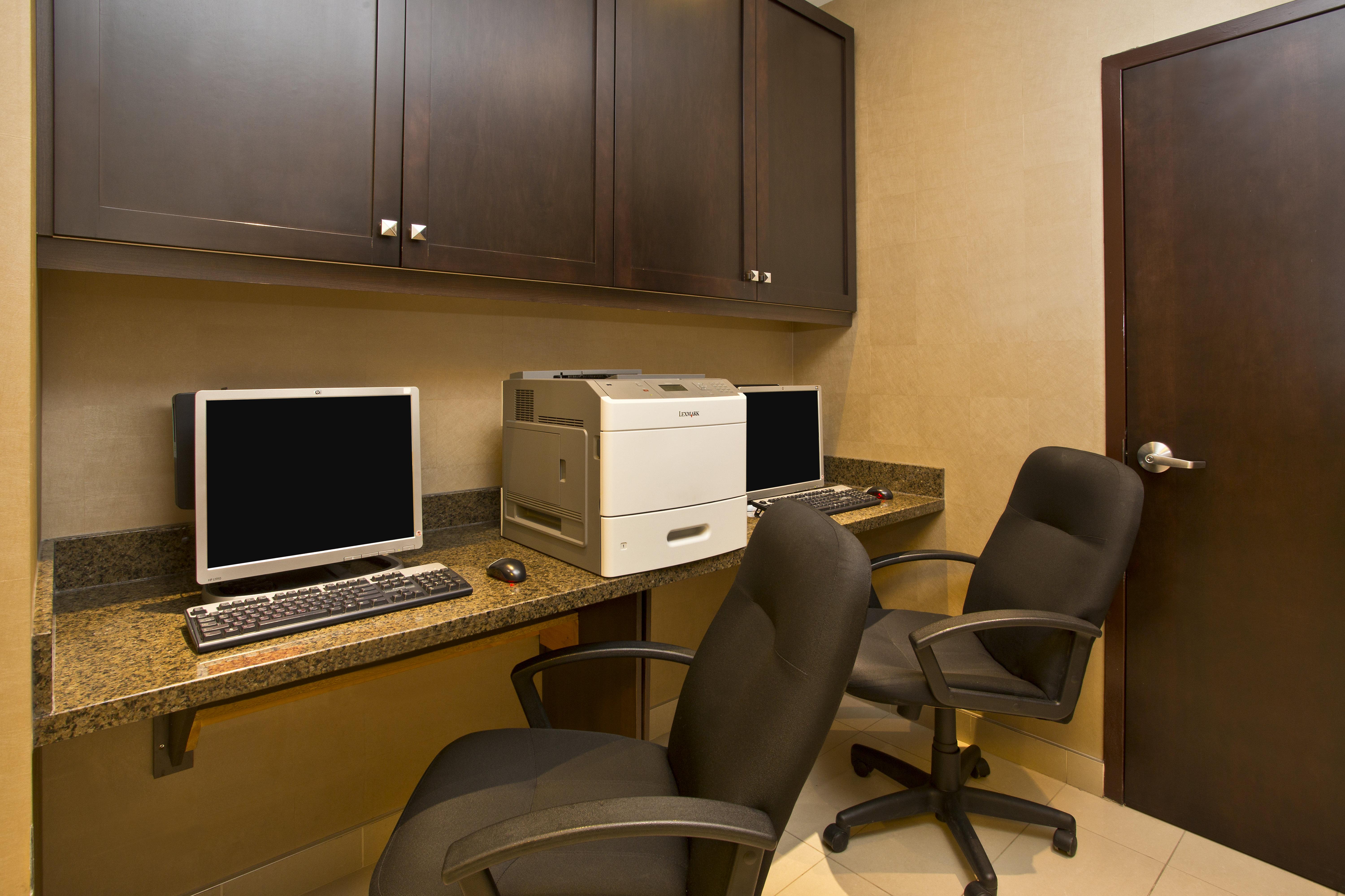 Holiday Inn Express Kingston Central By Ihg Luaran gambar