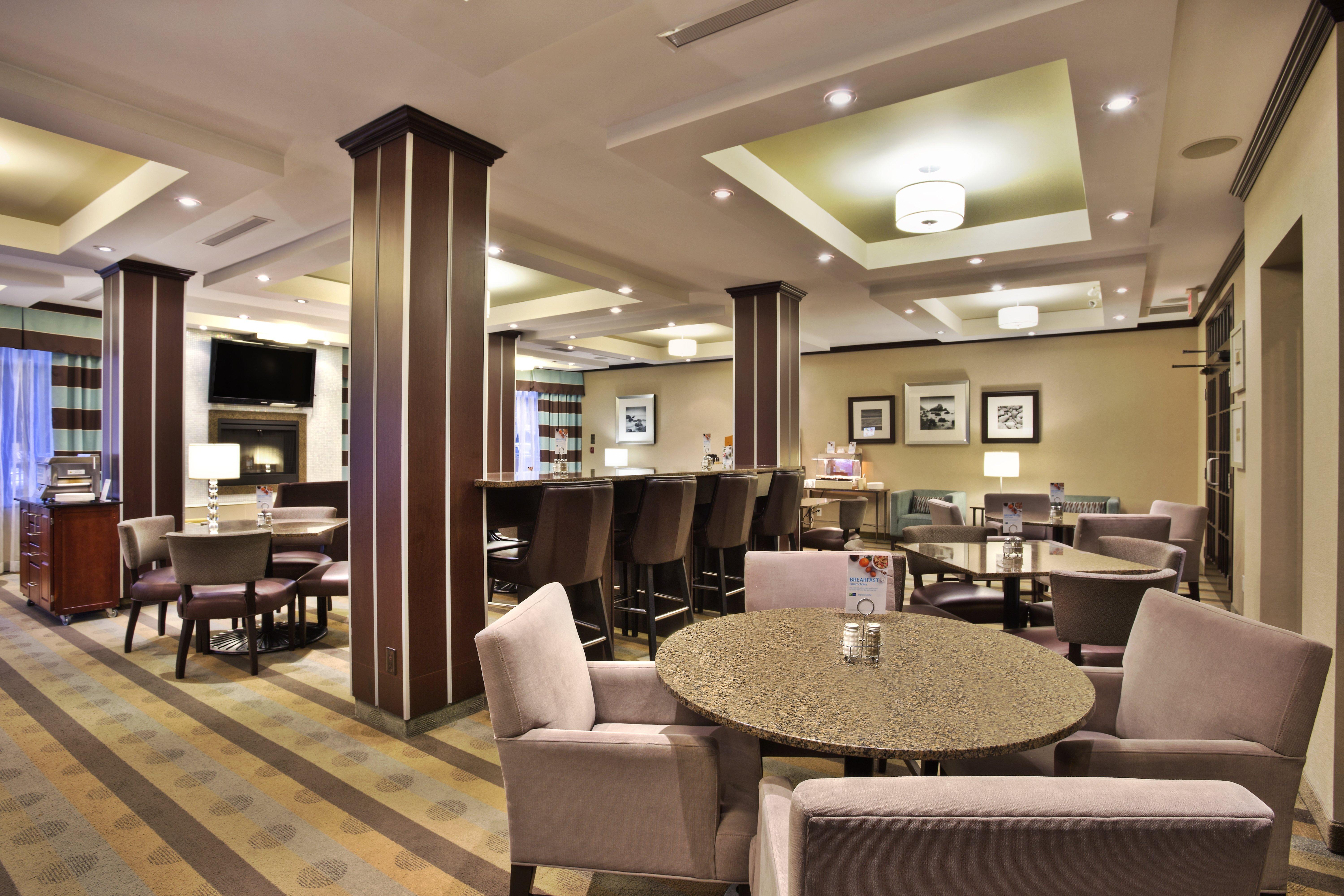 Holiday Inn Express Kingston Central By Ihg Luaran gambar