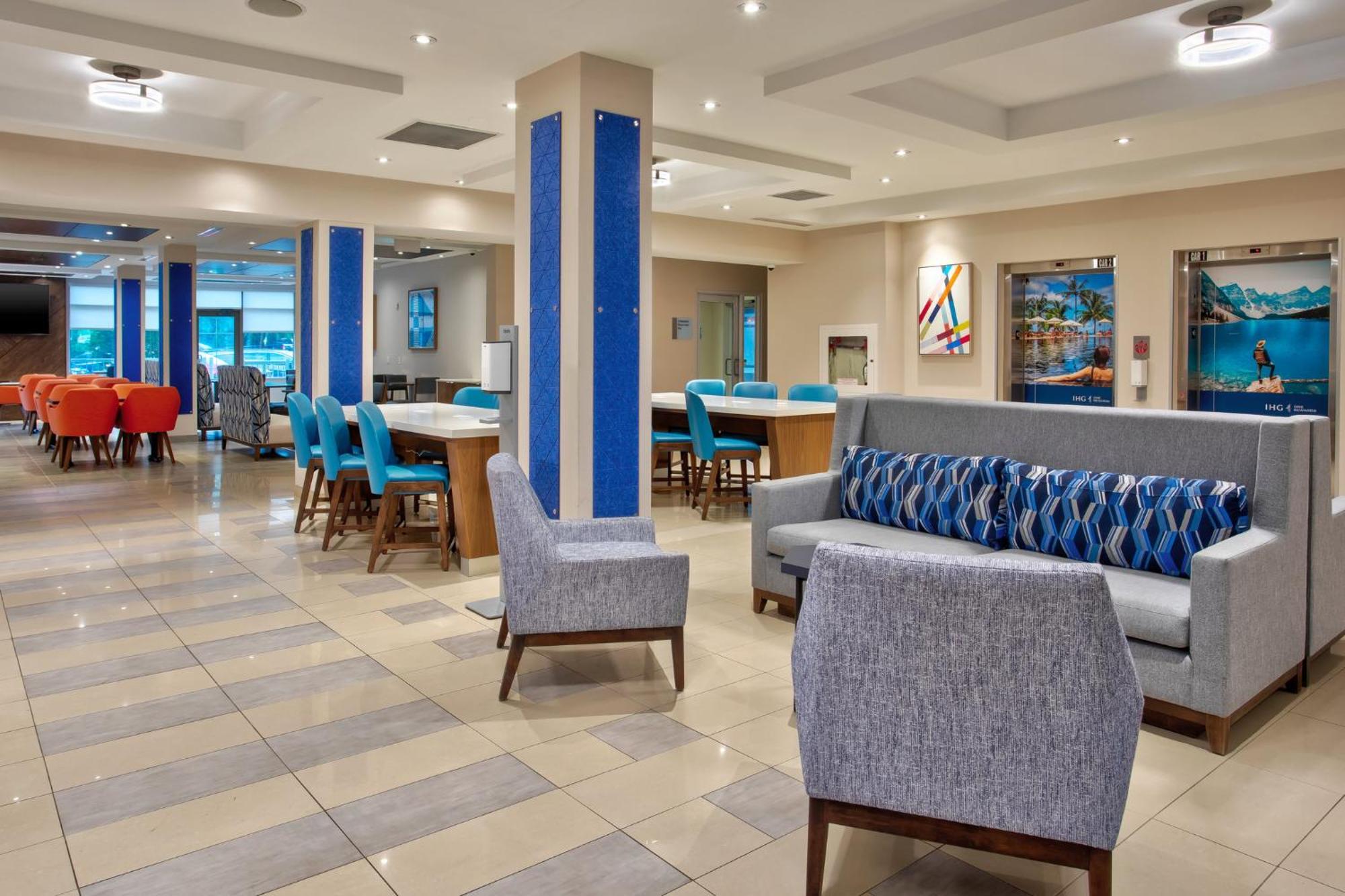 Holiday Inn Express Kingston Central By Ihg Luaran gambar