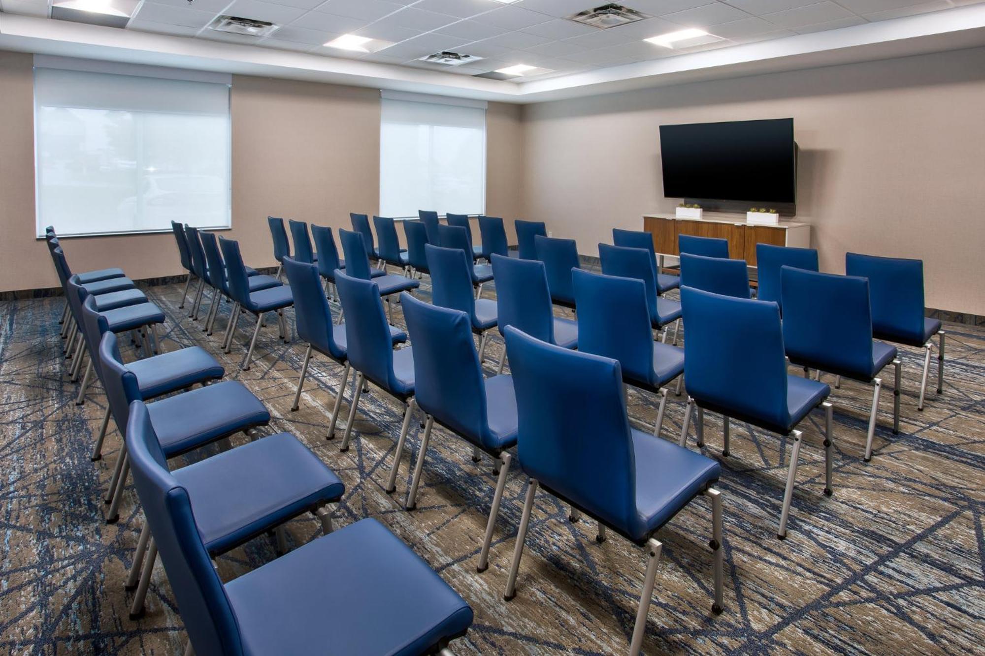 Holiday Inn Express Kingston Central By Ihg Luaran gambar